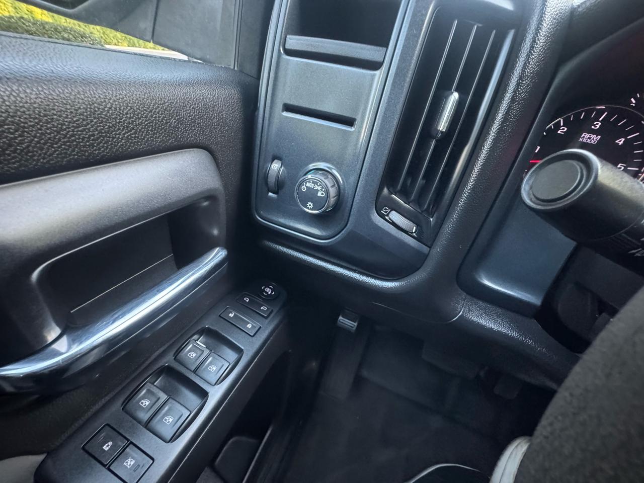 Chevrolet Silverado 1500 Work Truck Crew Cab 4WD 2018