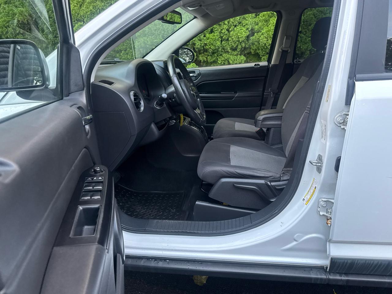 Jeep Compass Sport 4WD 2011