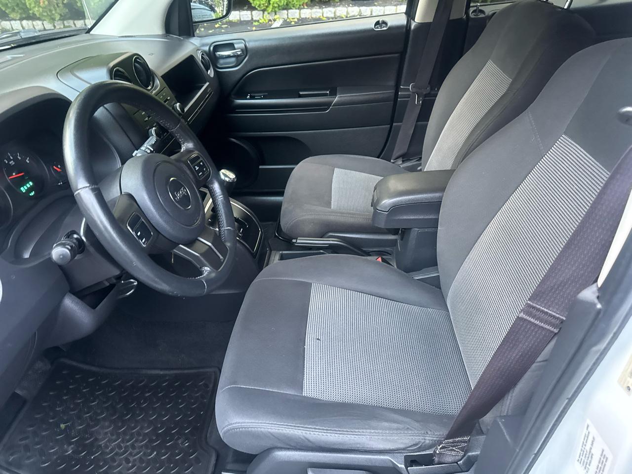 Jeep Compass Sport 4WD 2011
