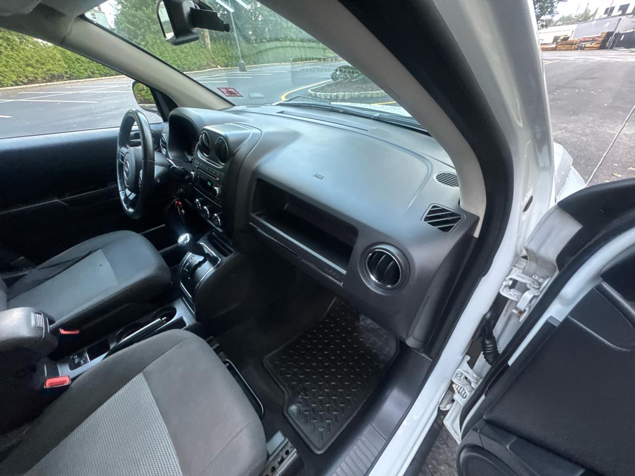 Jeep Compass Sport 4WD 2011
