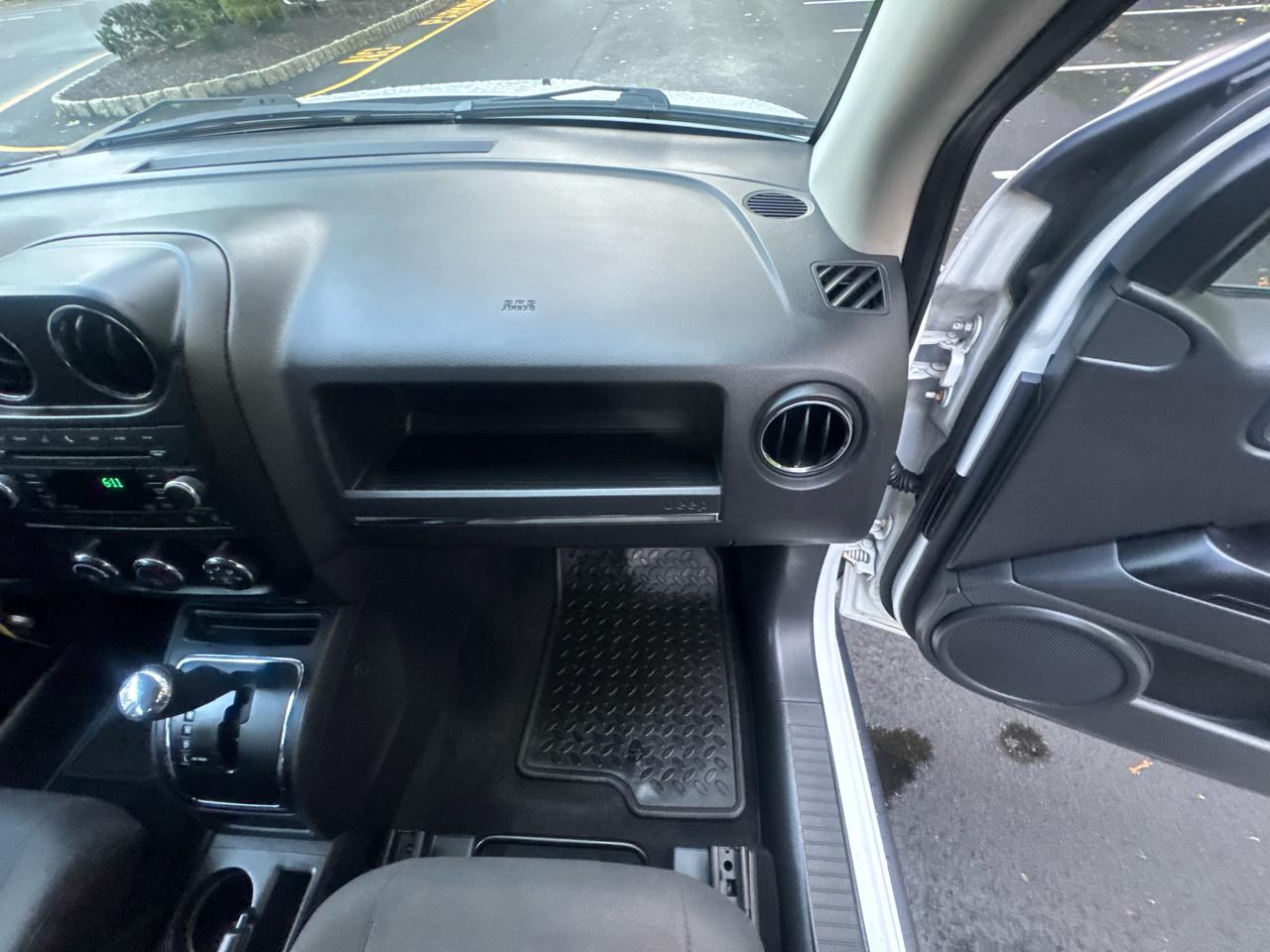Jeep Compass Sport 4WD 2011