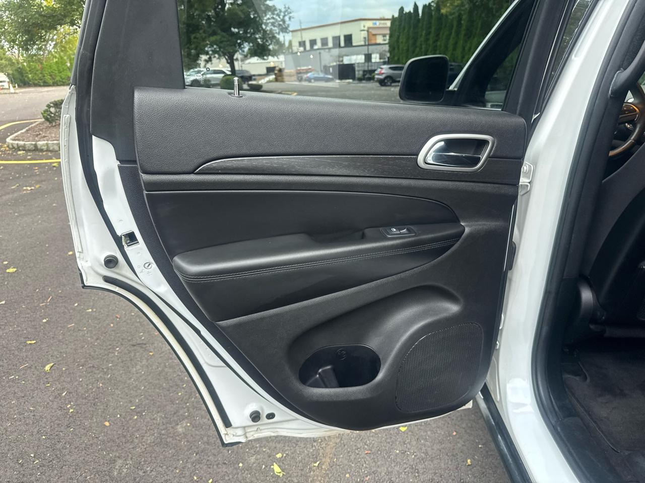 Jeep Grand Cherokee Laredo 4WD 2018