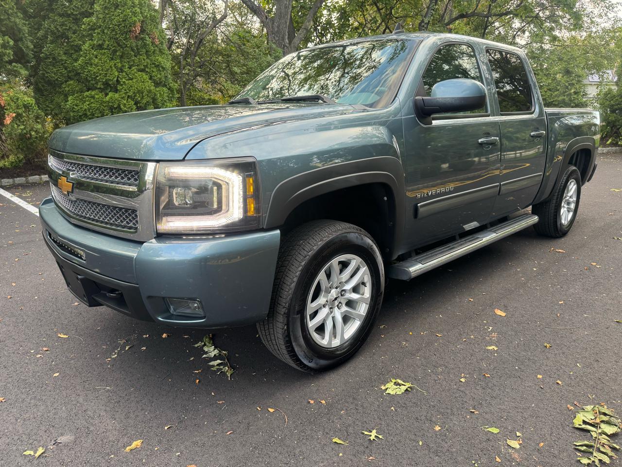 Chevrolet Silverado 1500 4WD Crew Cab 147" LTZ 2011