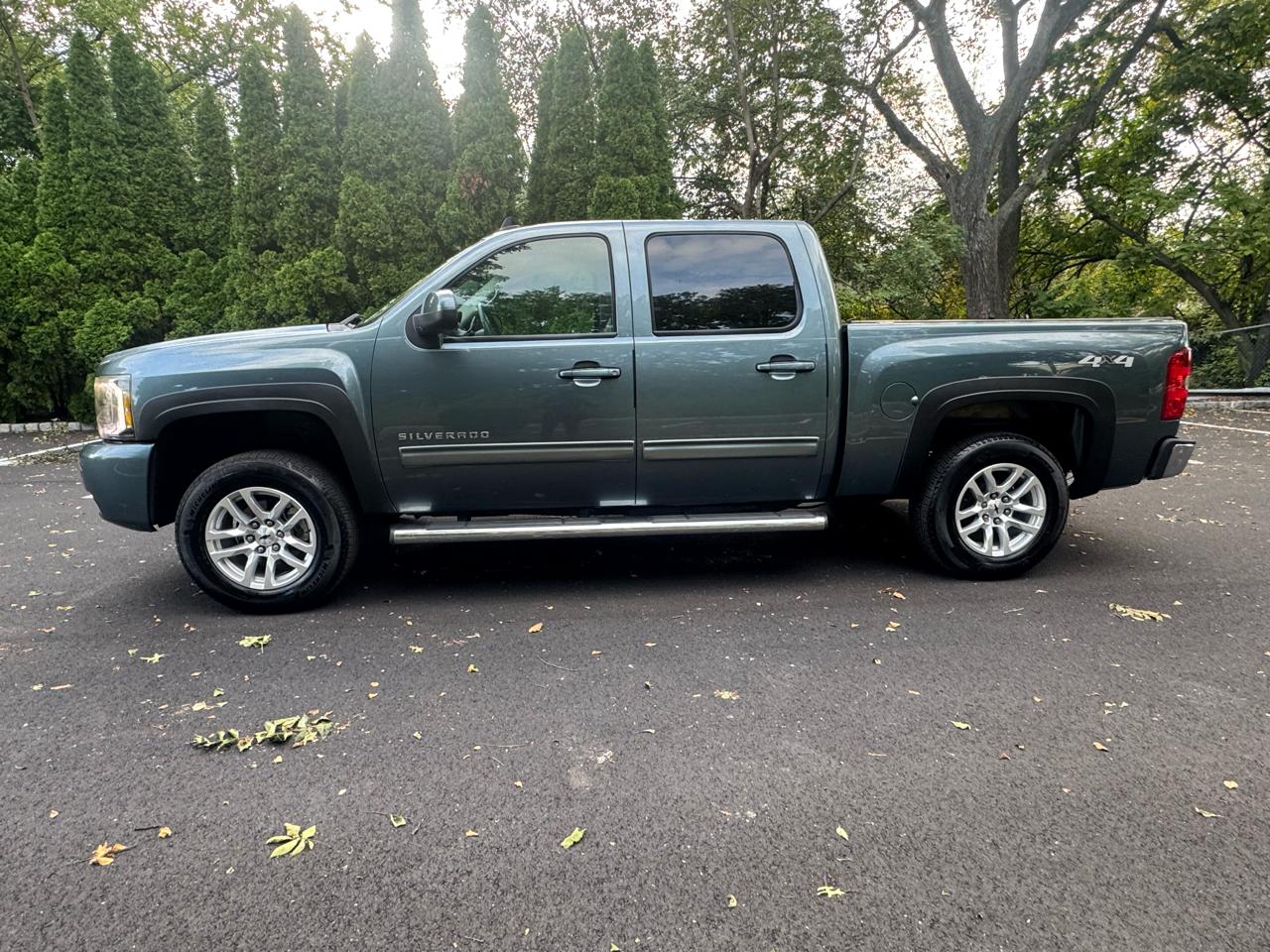 Chevrolet Silverado 1500 4WD Crew Cab 147" LTZ 2011