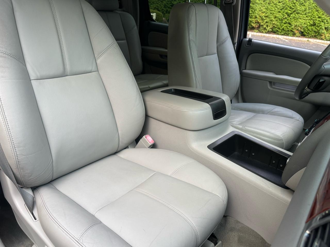 Chevrolet Silverado 1500 4WD Crew Cab 147" LTZ 2011
