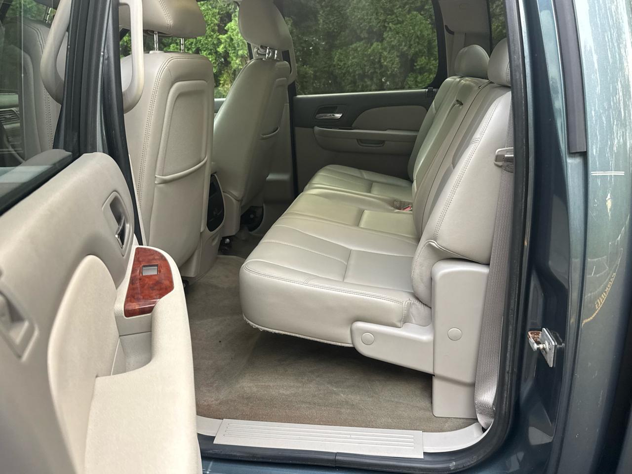 Chevrolet Silverado 1500 4WD Crew Cab 147" LTZ 2011
