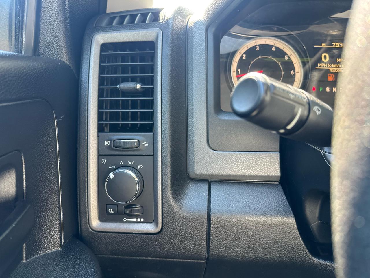 RAM 2500 Tradesman Crew Cab LWB 4WD 2017