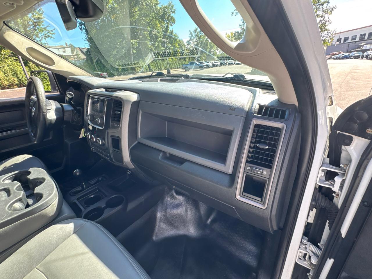 RAM 2500 Tradesman Crew Cab LWB 4WD 2017