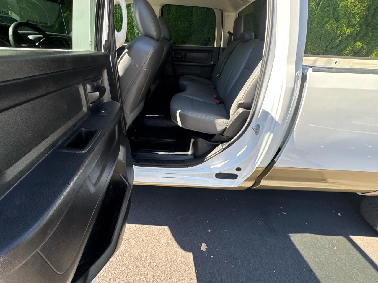 RAM 2500 Tradesman Crew Cab LWB 4WD 2017