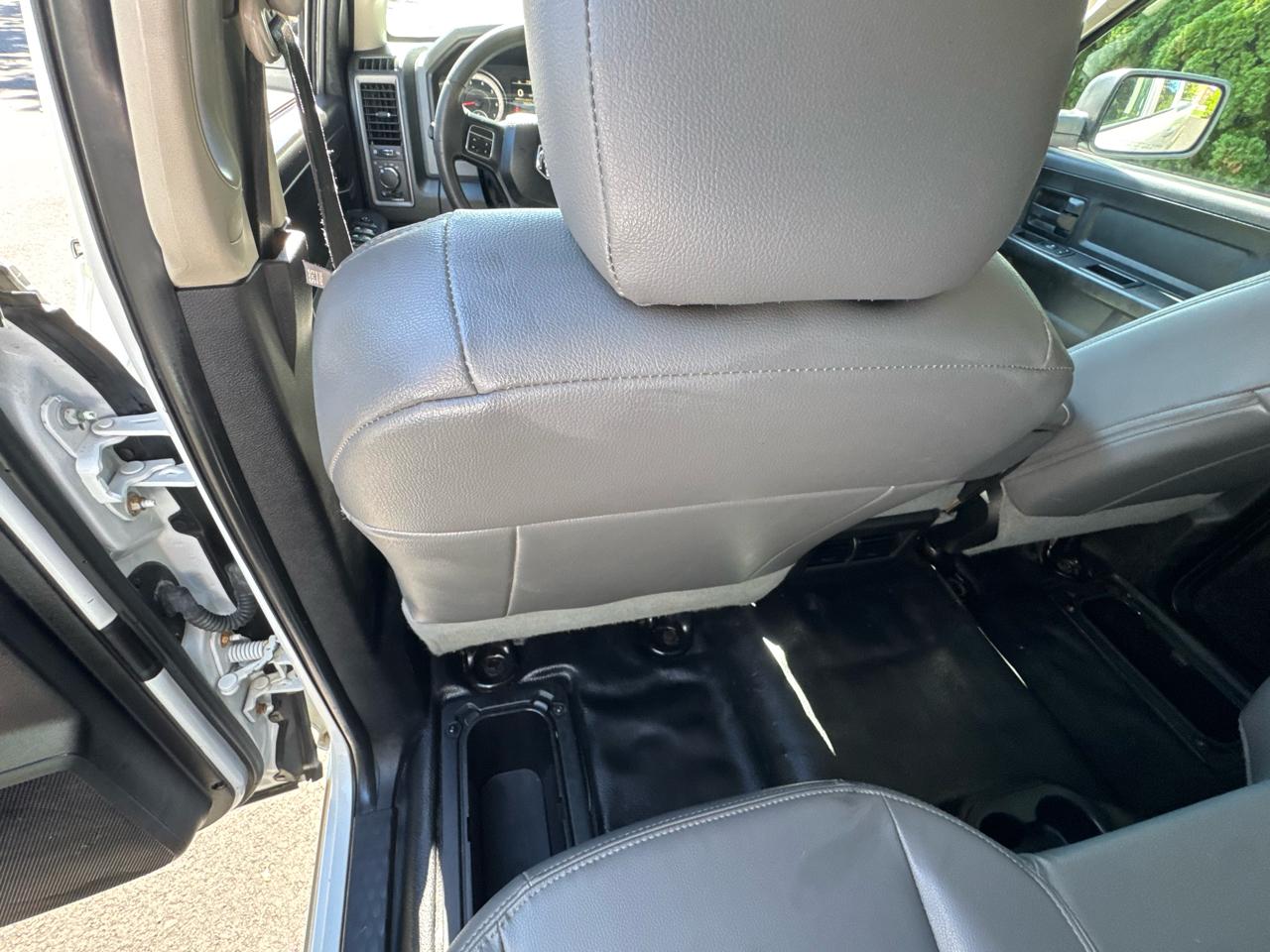 RAM 2500 Tradesman Crew Cab LWB 4WD 2017