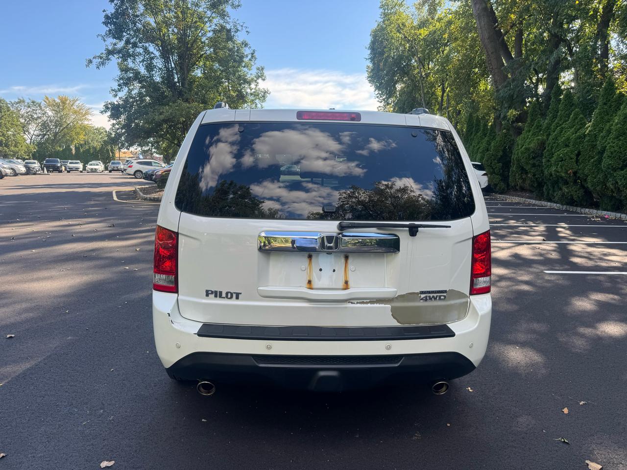 Honda Pilot Touring 4WD 5-Spd AT with DVD 2013