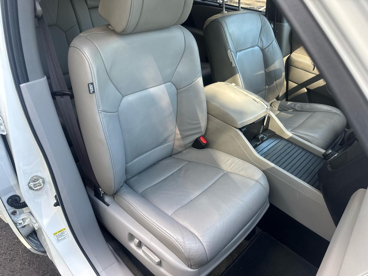 Honda Pilot Touring 4WD 5-Spd AT with DVD 2013