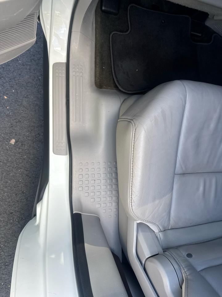 Honda Pilot Touring 4WD 5-Spd AT with DVD 2013