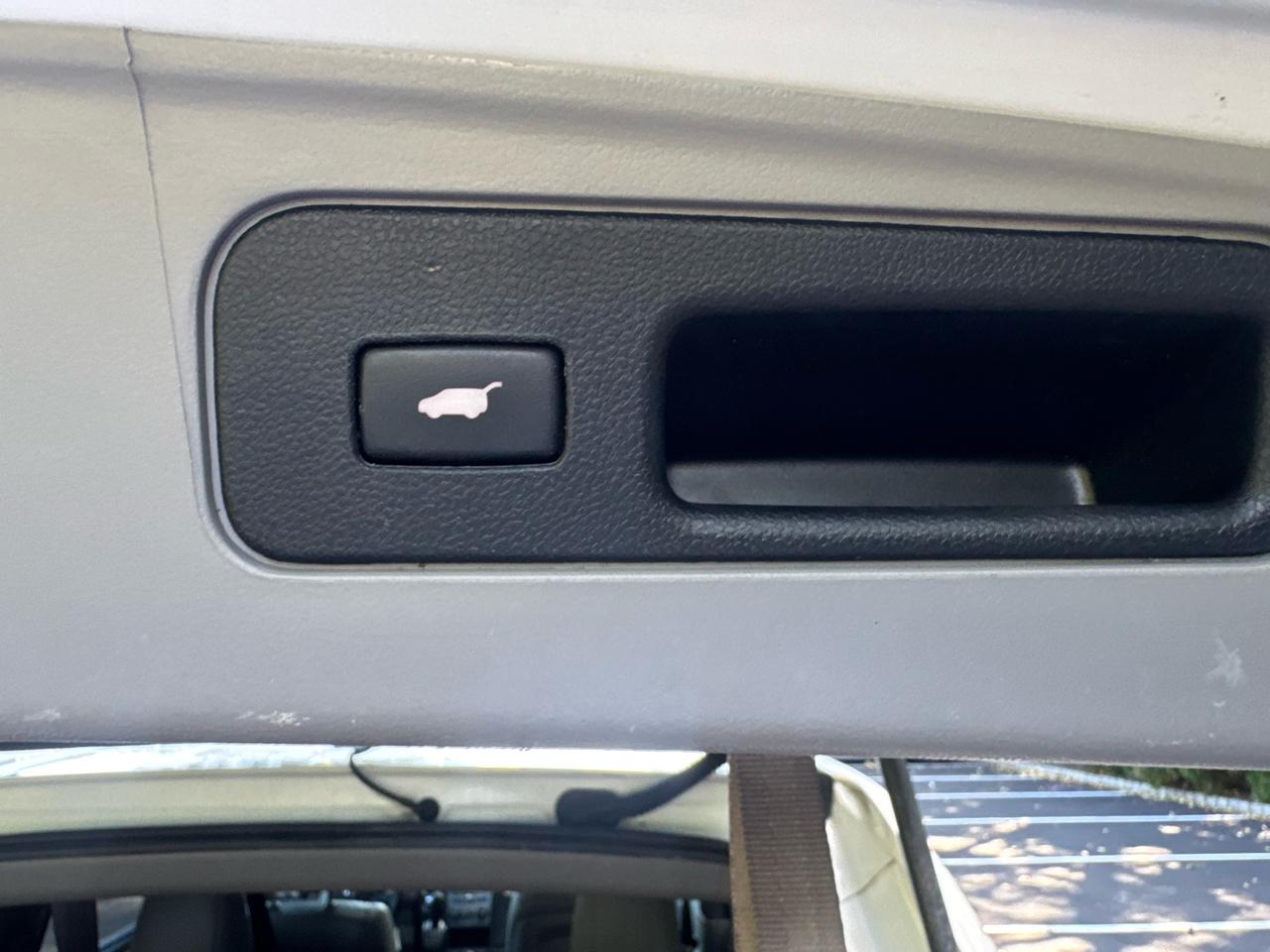 Honda Pilot Touring 4WD 5-Spd AT with DVD 2013