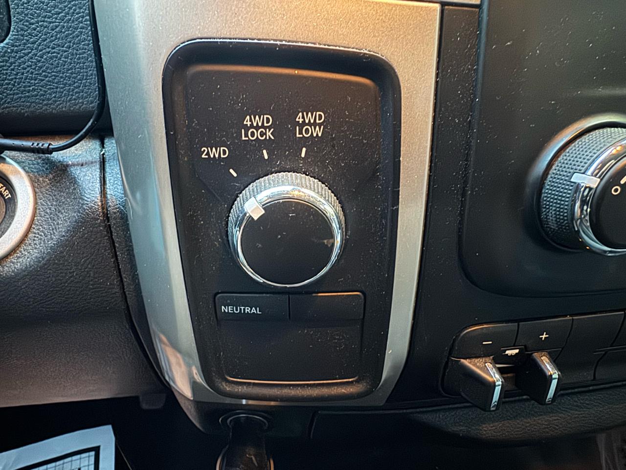 RAM 2500 SLT Crew Cab SWB 4WD 2017