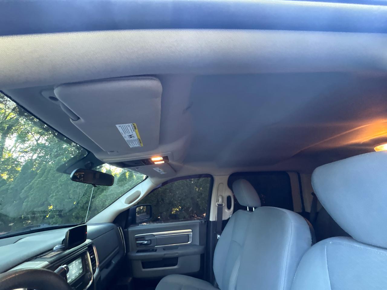 RAM 2500 SLT Crew Cab SWB 4WD 2017