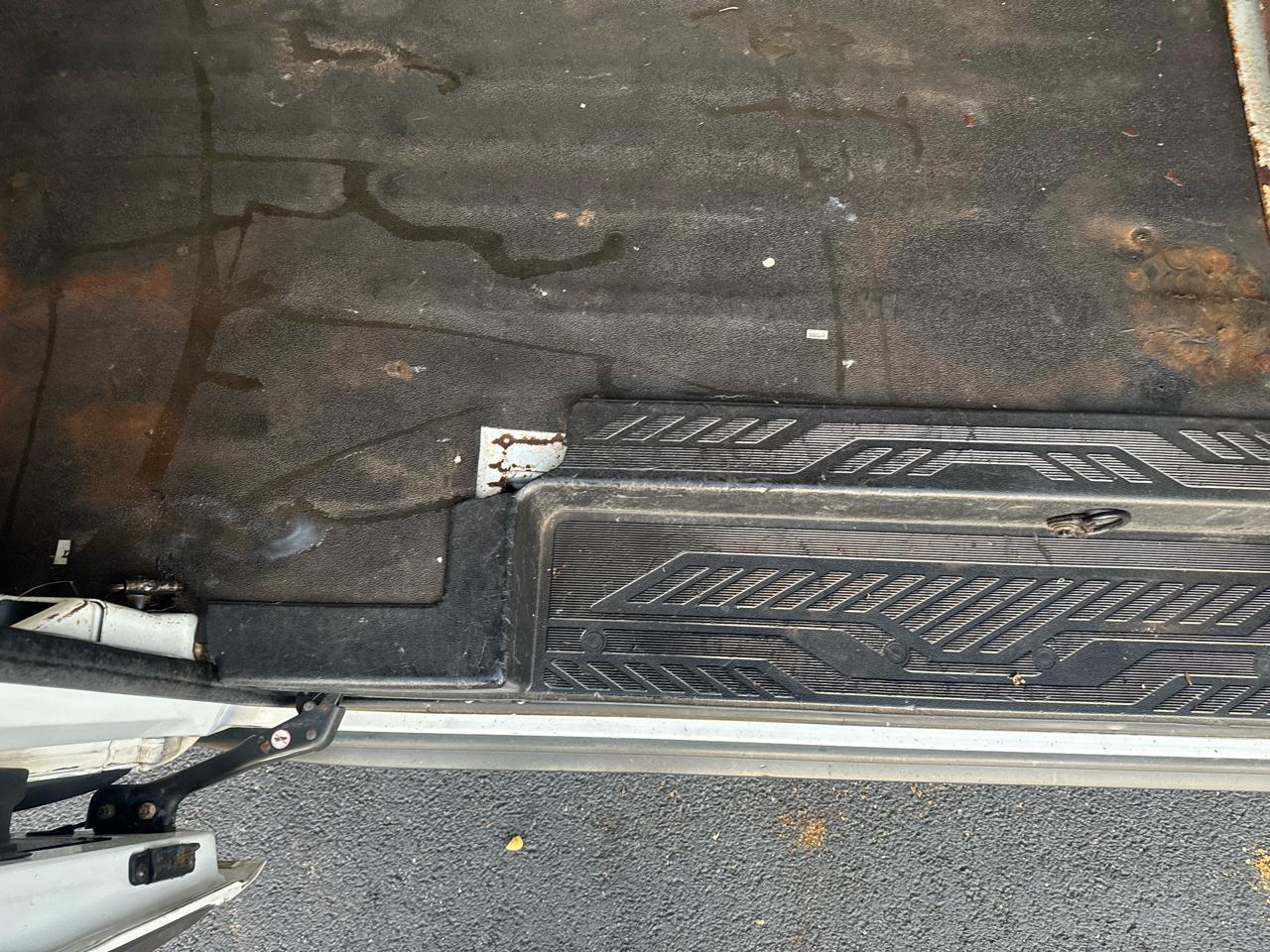 Ford Transit 250 Van Med. Roof w/Sliding Pass. 148-in. WB 2015