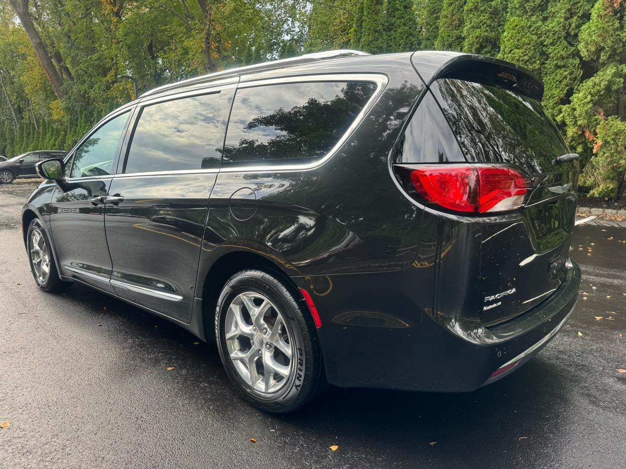Chrysler Pacifica Limited 2018