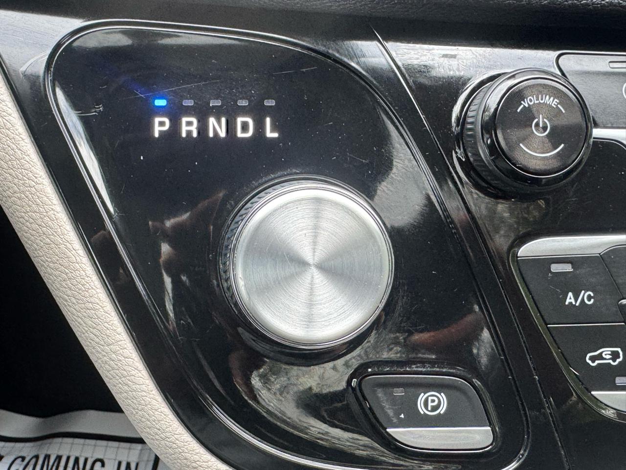 Chrysler Pacifica Limited 2018