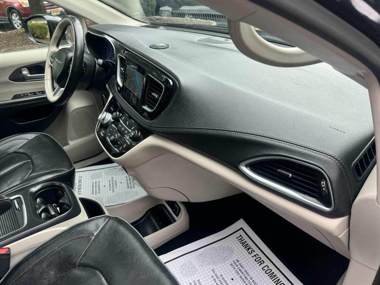 Chrysler Pacifica Limited 2018