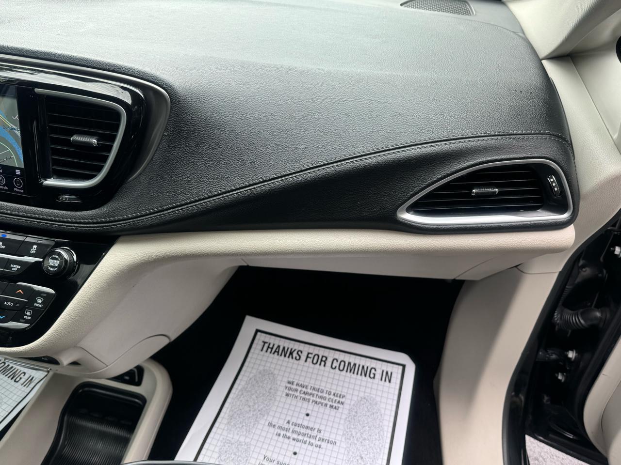 Chrysler Pacifica Limited 2018