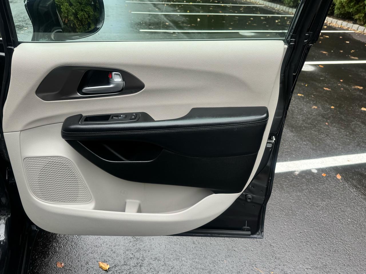 Chrysler Pacifica Limited 2018