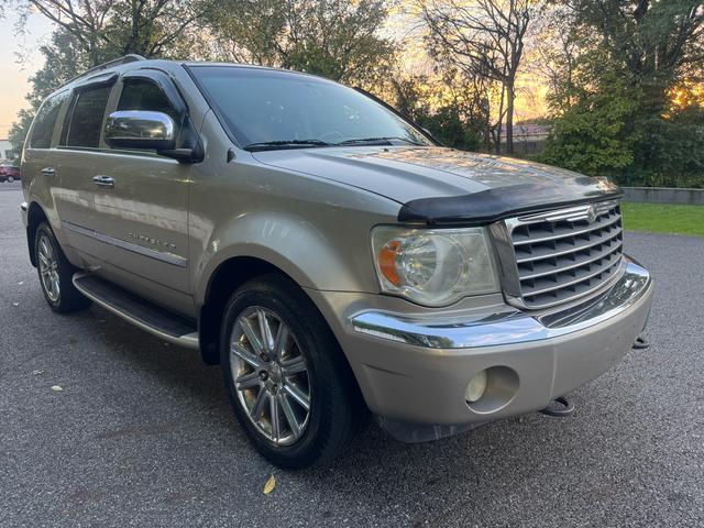Gold 2008 Chrysler Aspen SUV / Crossover Four-Wheel Drive Automatic