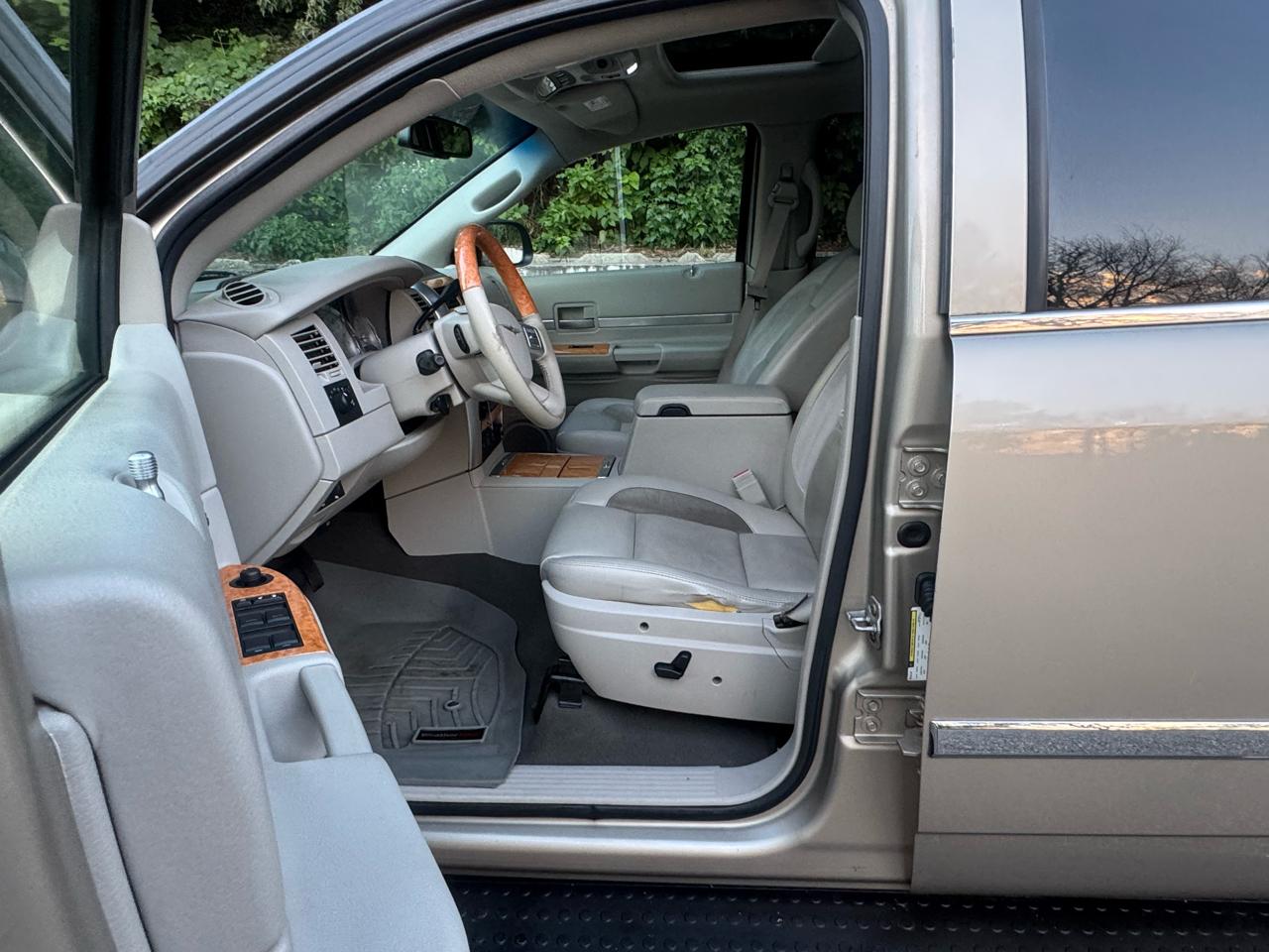 Chrysler Aspen Limited 4WD 2008