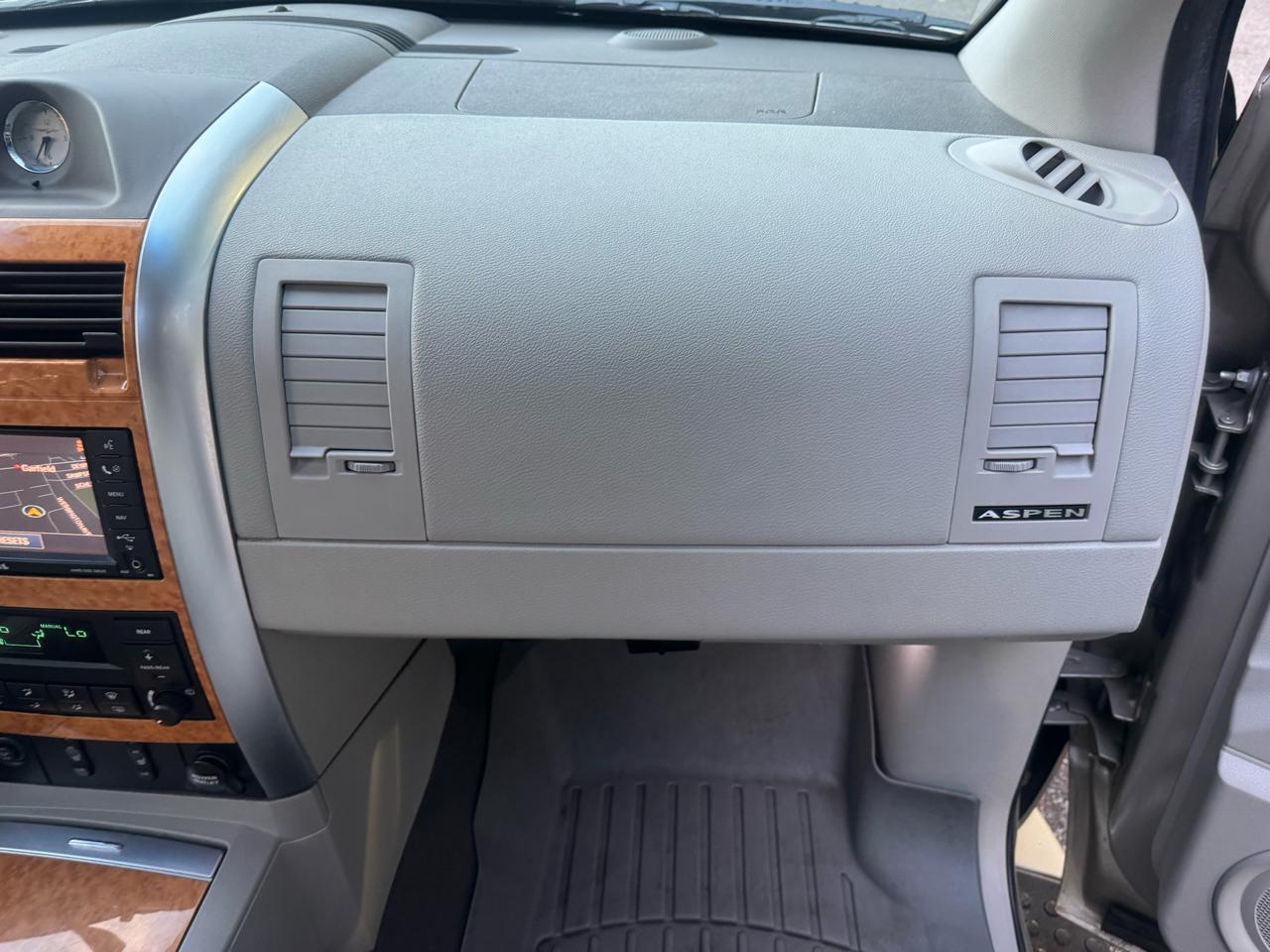 Chrysler Aspen Limited 4WD 2008