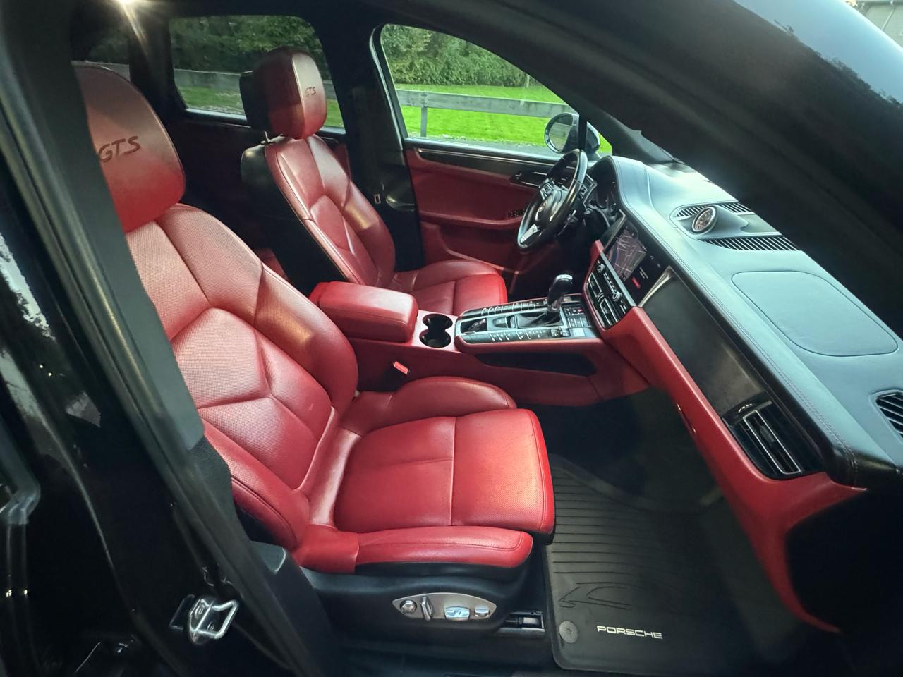Porsche Macan GTS 2021