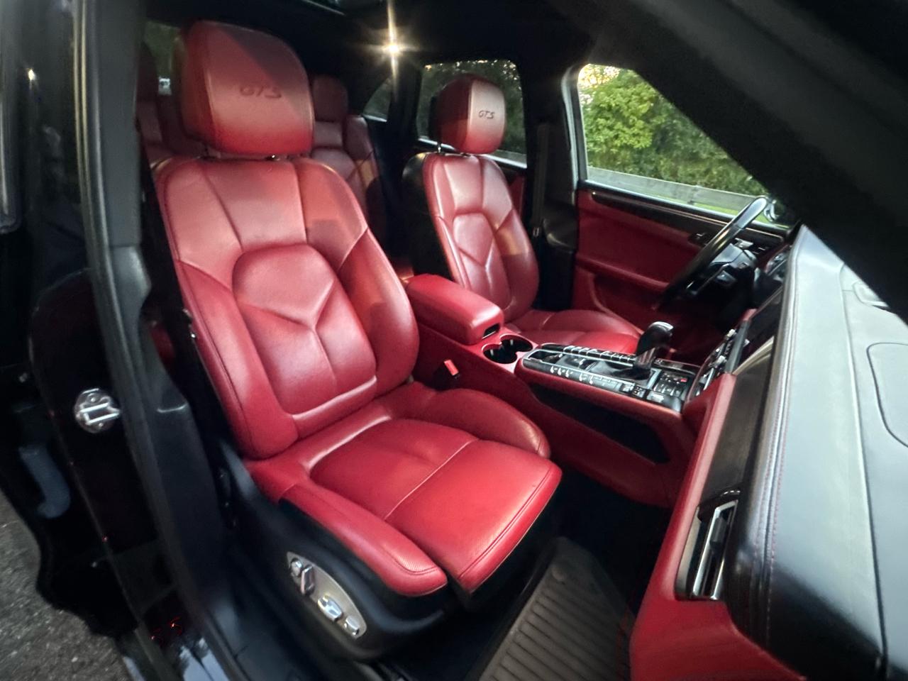 Porsche Macan GTS 2021