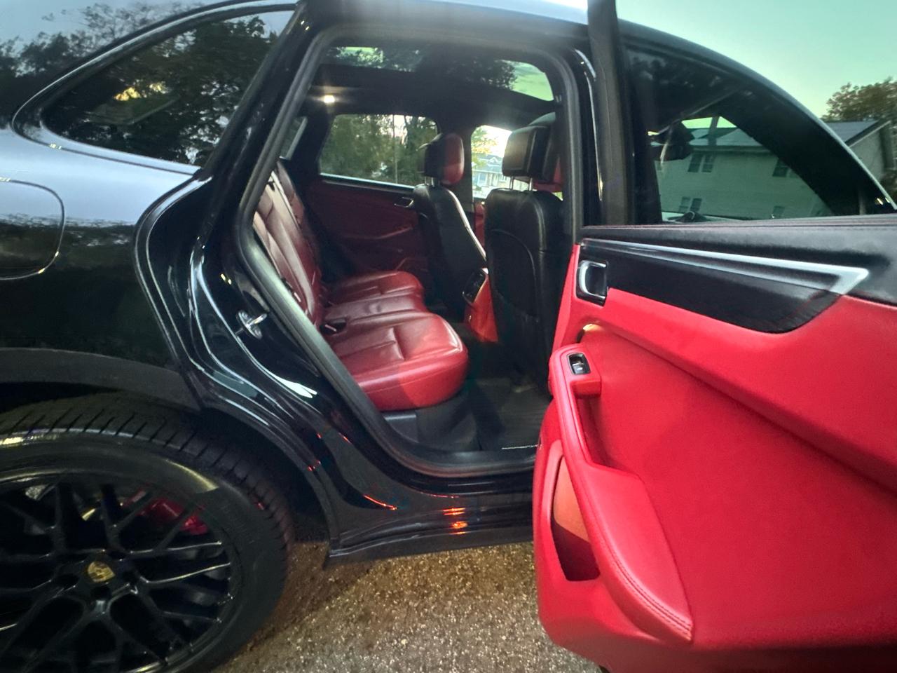 Porsche Macan GTS 2021