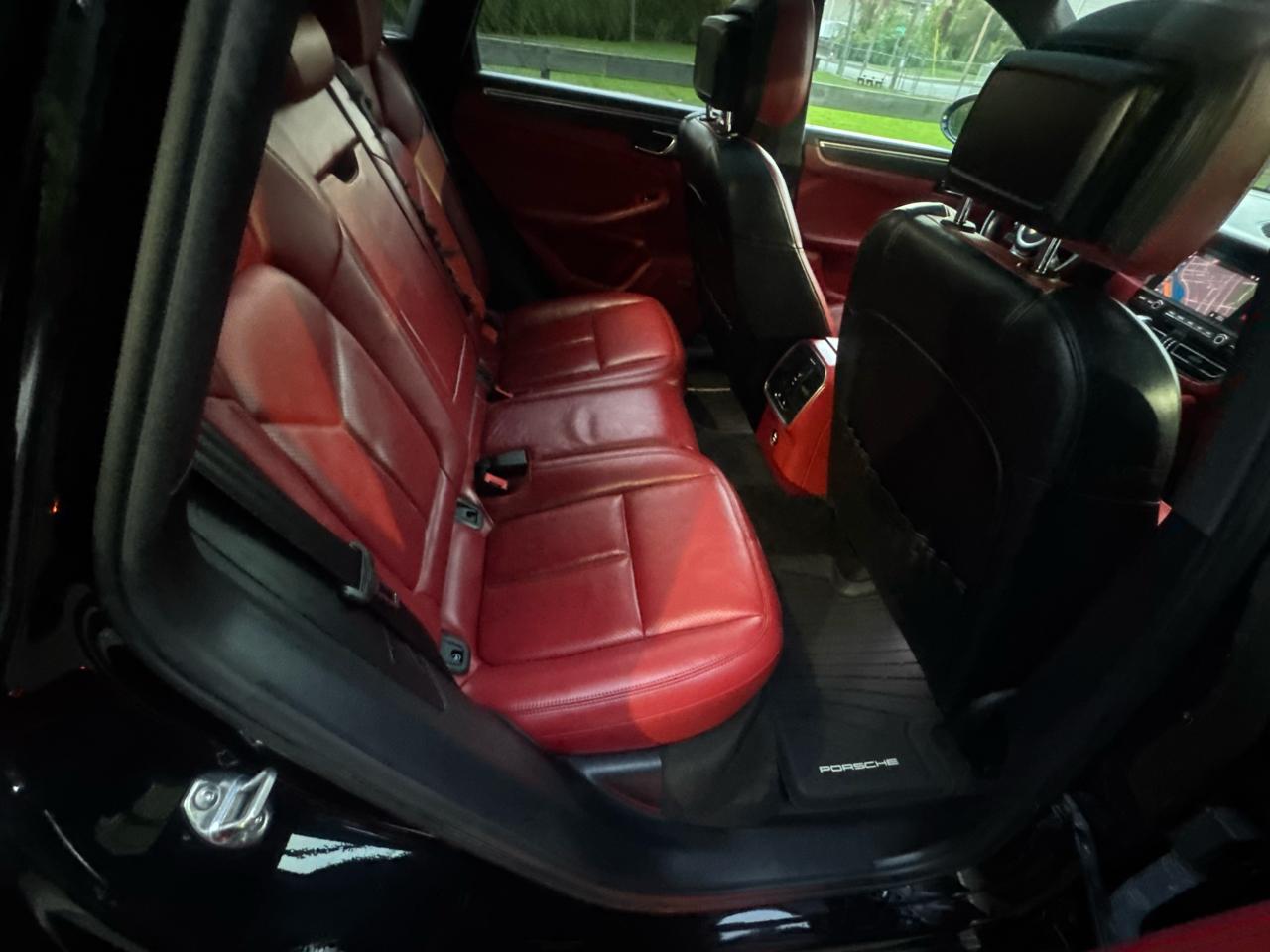 Porsche Macan GTS 2021