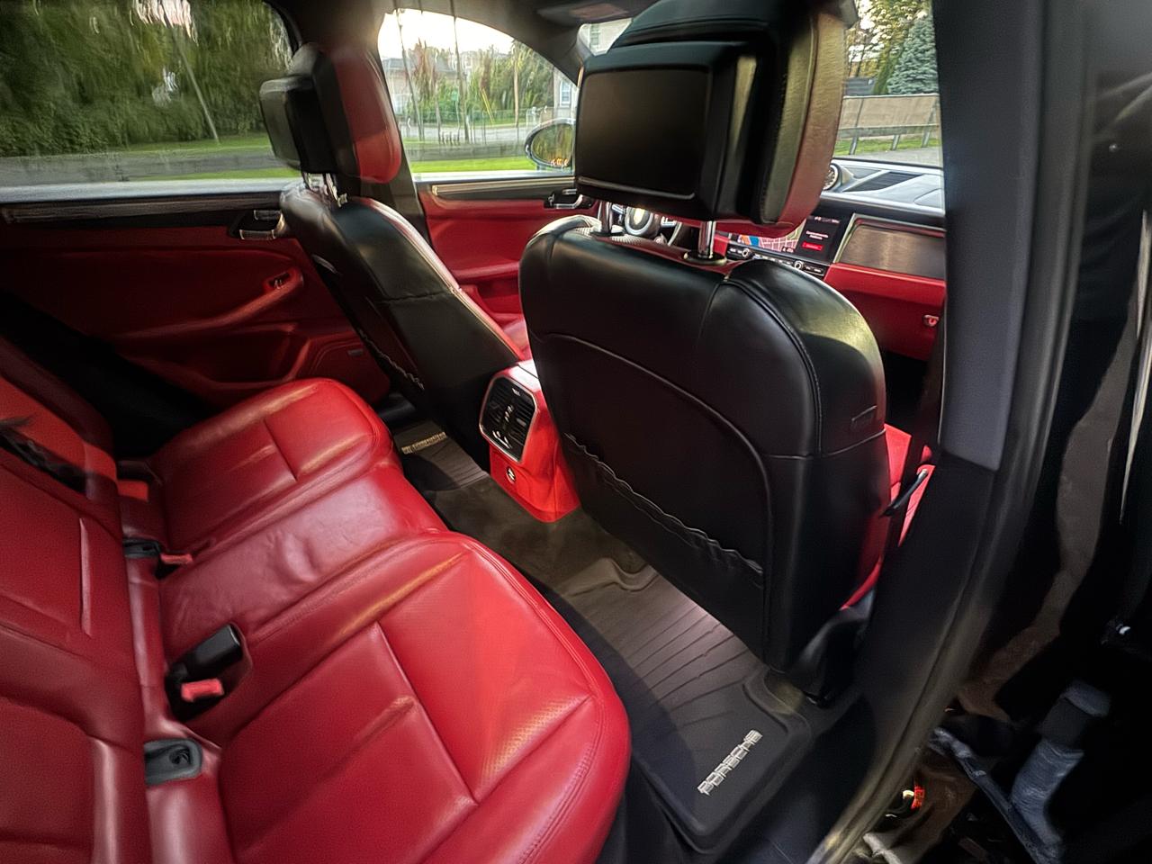 Porsche Macan GTS 2021