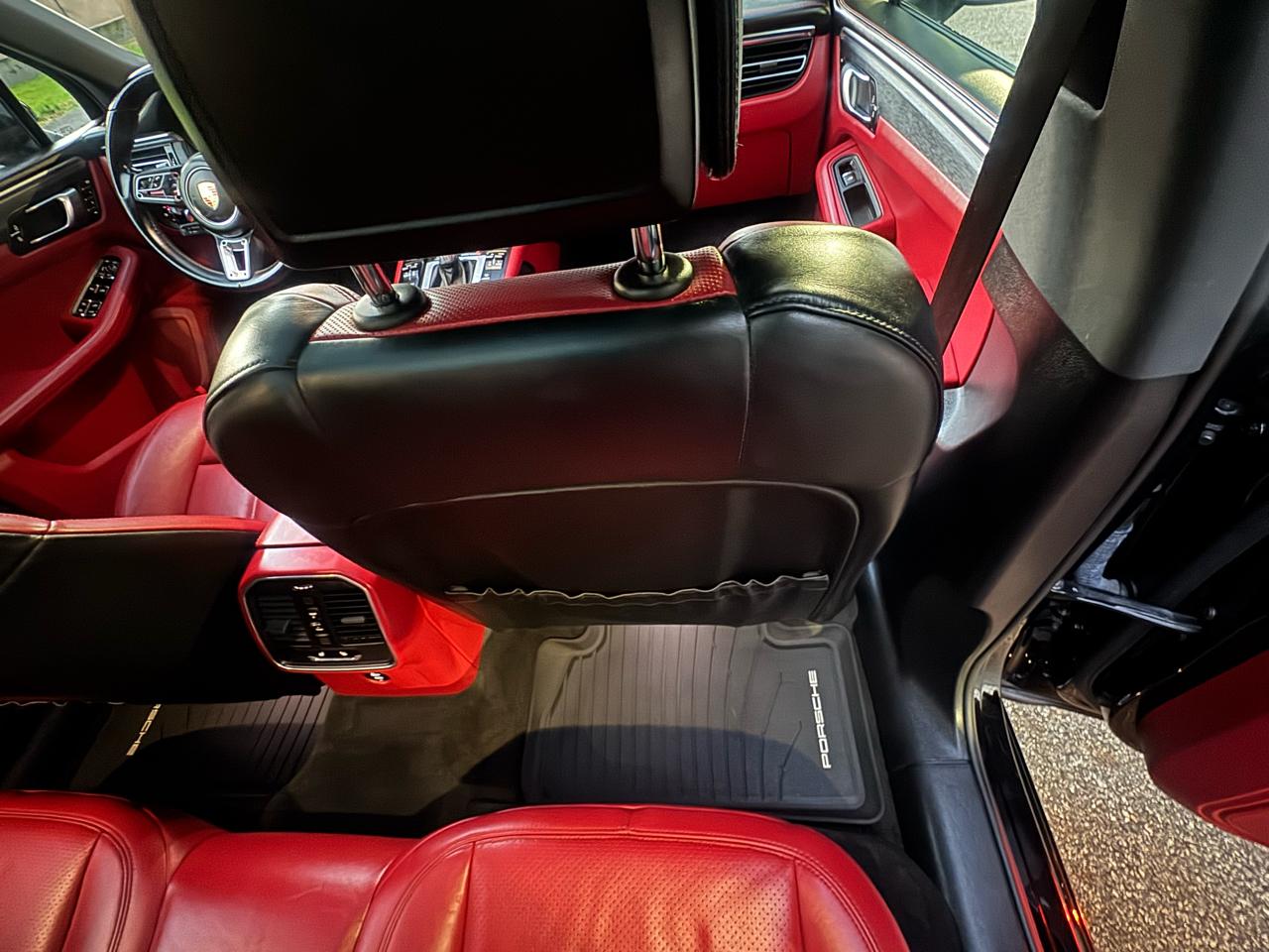 Porsche Macan GTS 2021
