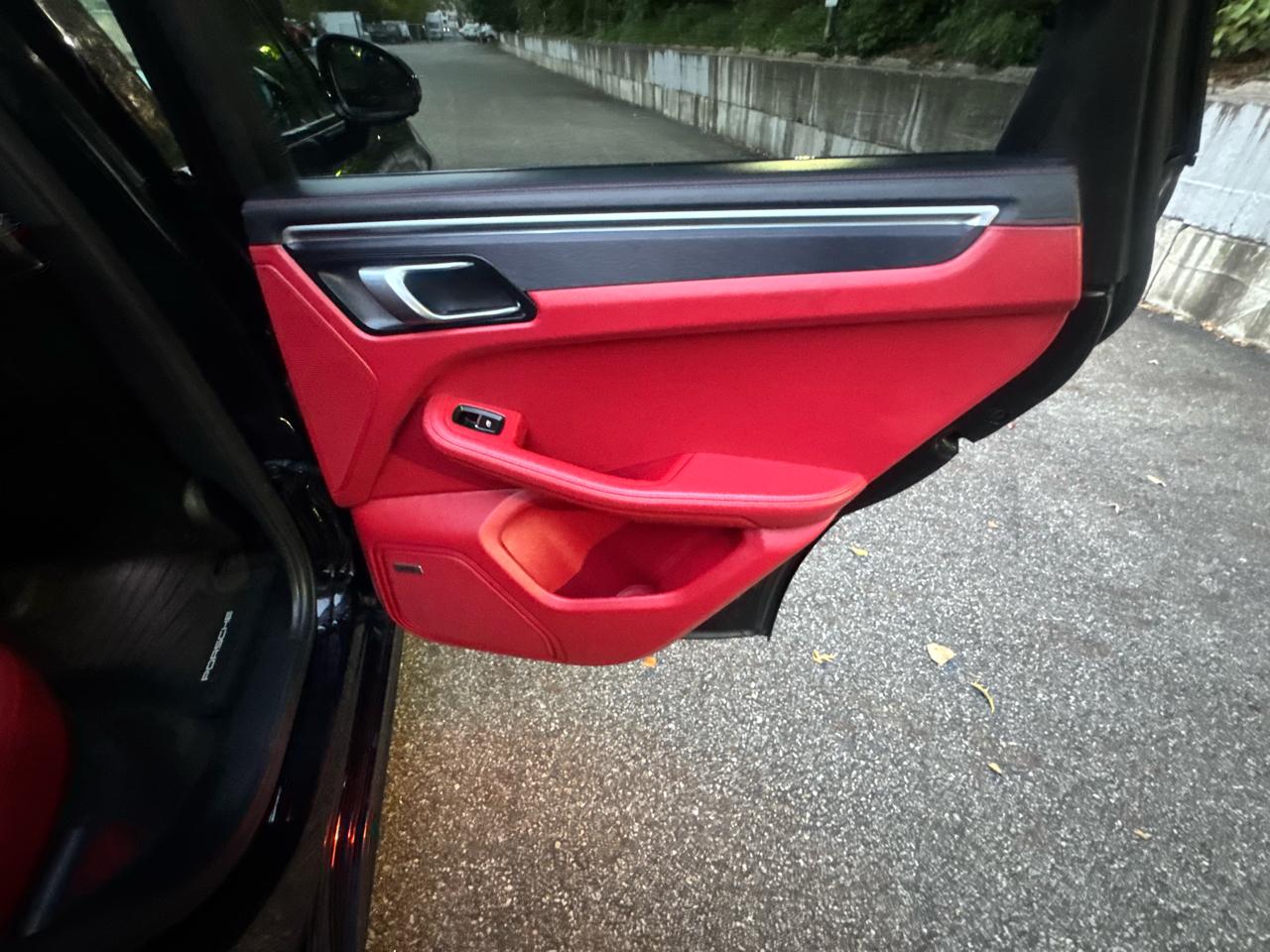 Porsche Macan GTS 2021