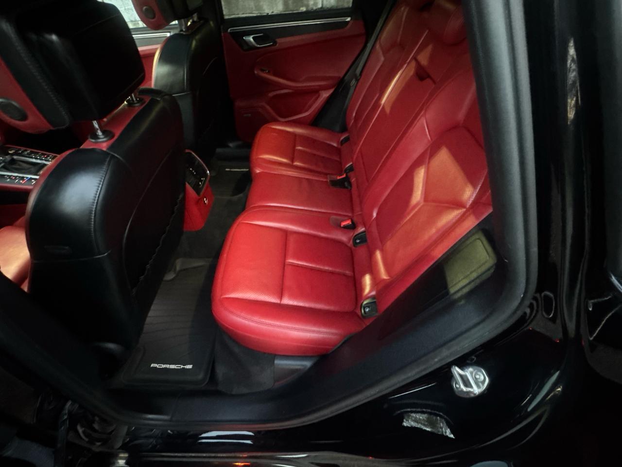 Porsche Macan GTS 2021