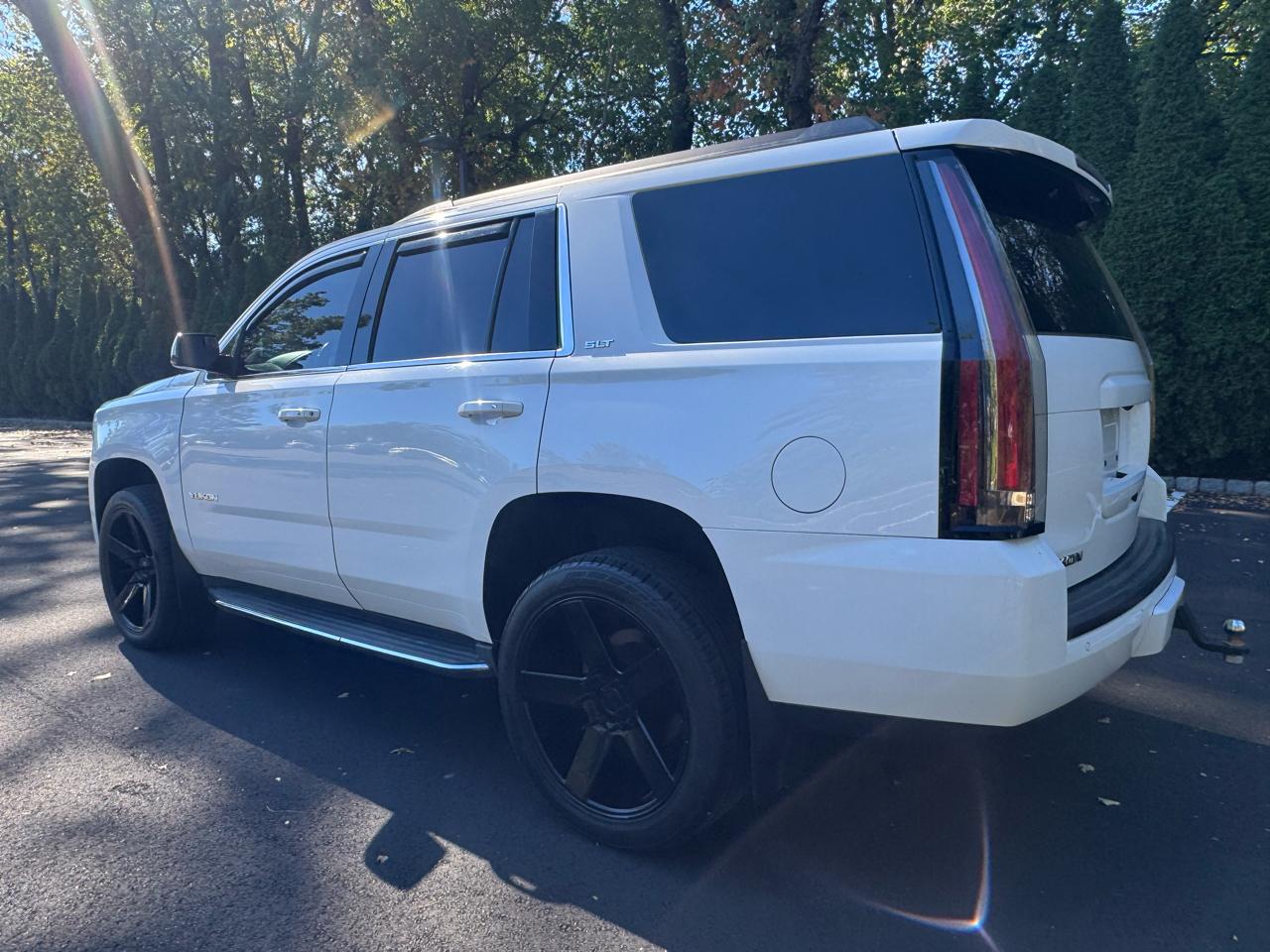 GMC Yukon SLT 4WD 2017