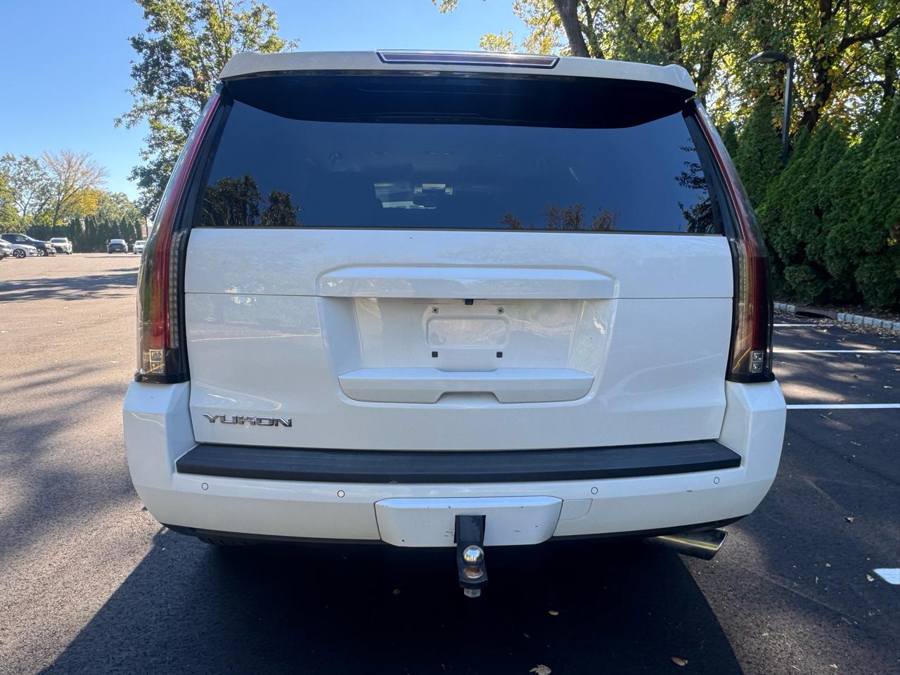GMC Yukon SLT 4WD 2017