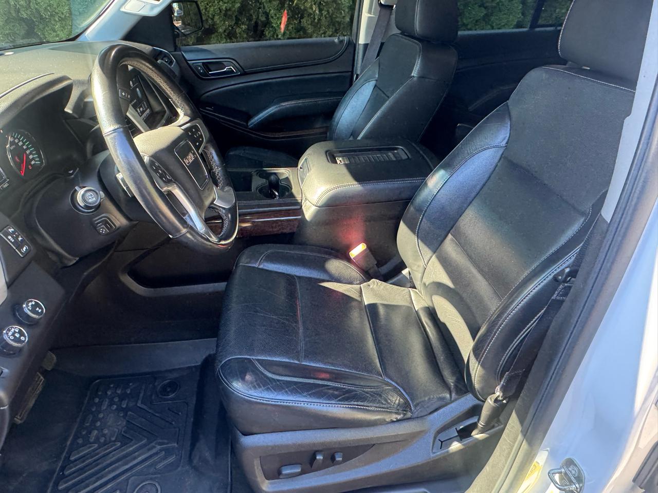 GMC Yukon SLT 4WD 2017