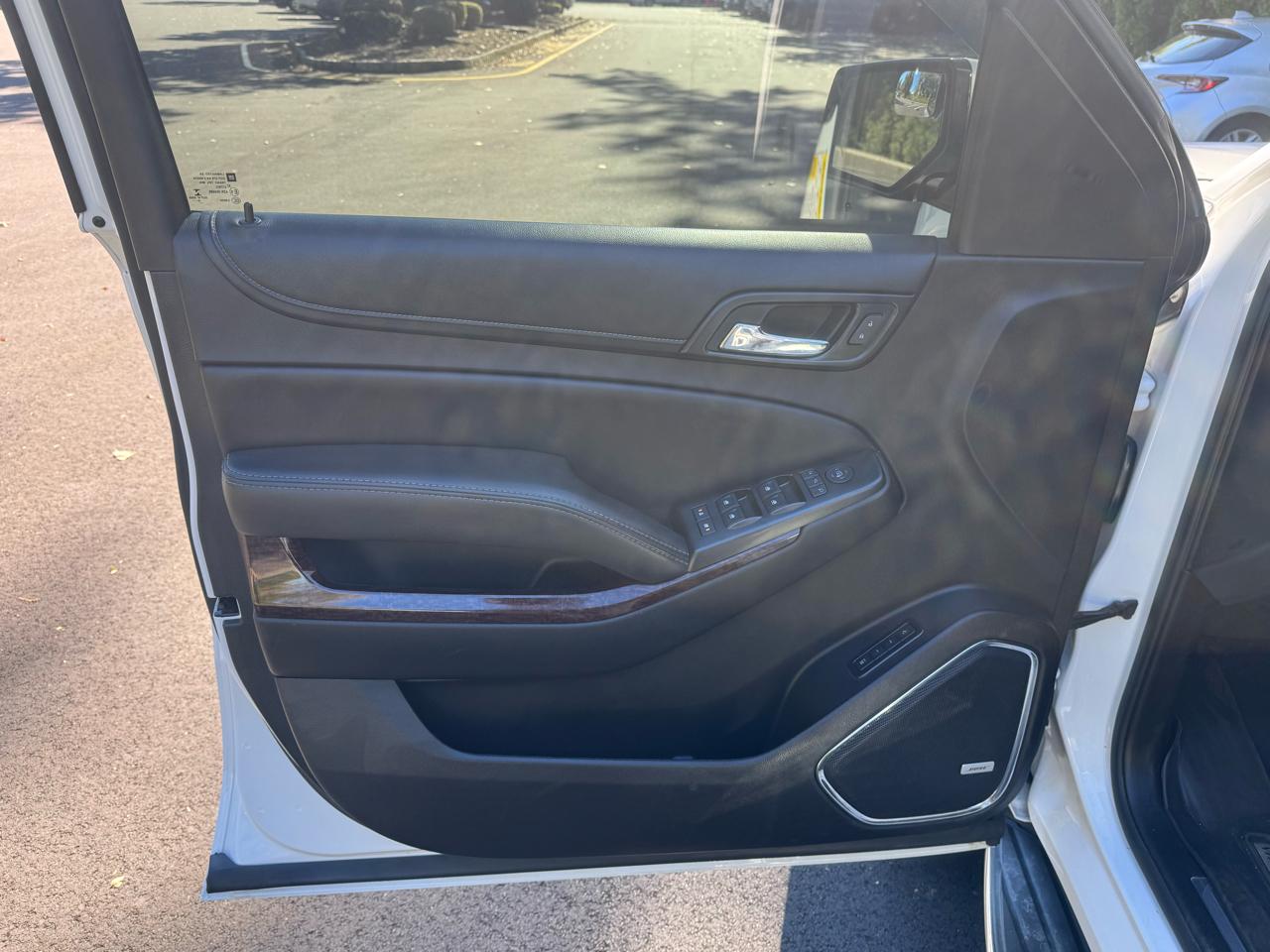 GMC Yukon SLT 4WD 2017
