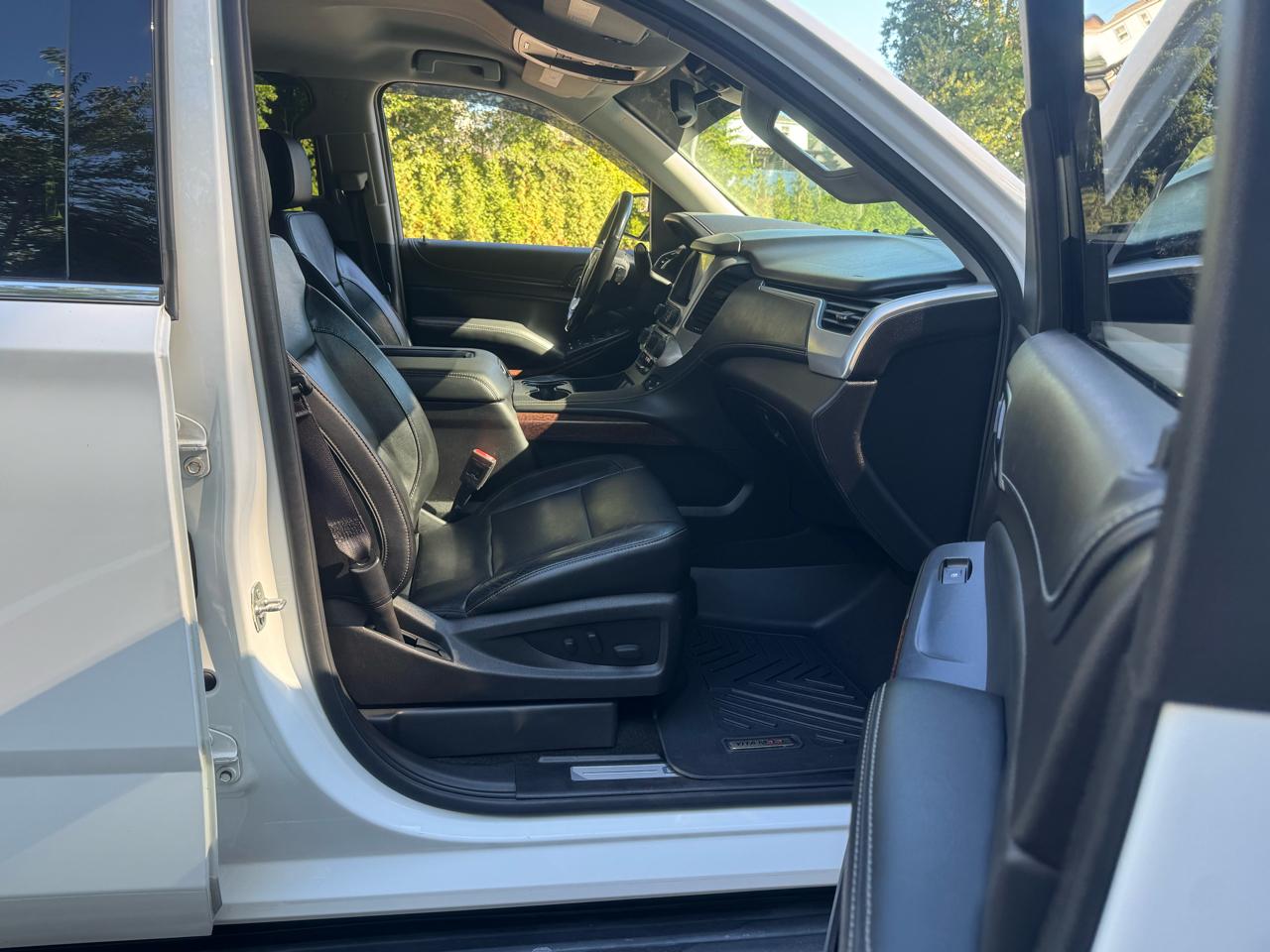 GMC Yukon SLT 4WD 2017