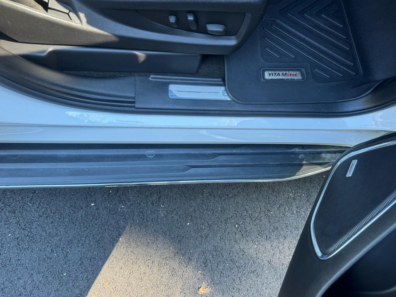 GMC Yukon SLT 4WD 2017