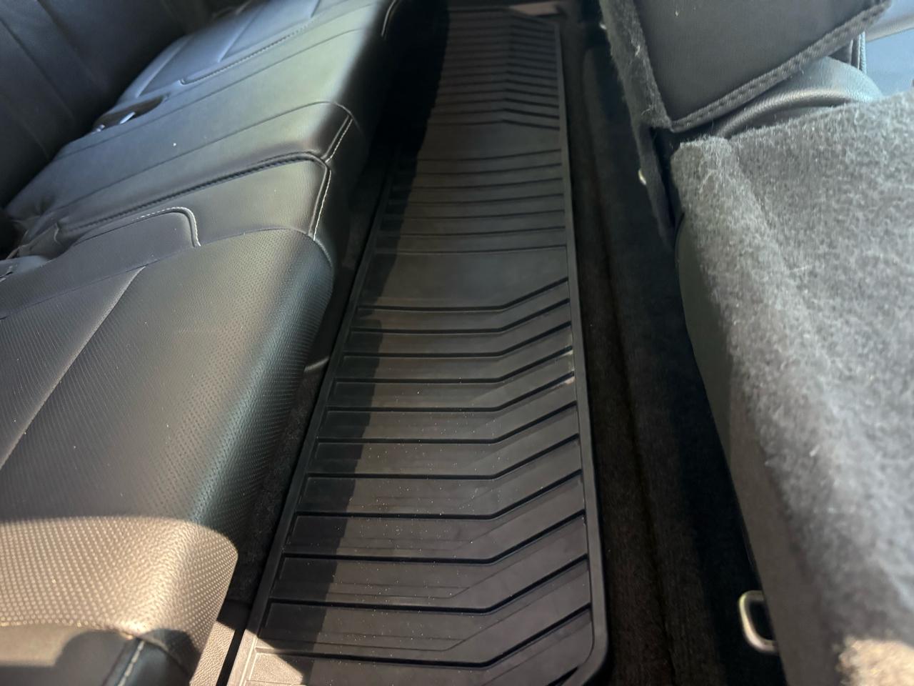 GMC Yukon SLT 4WD 2017