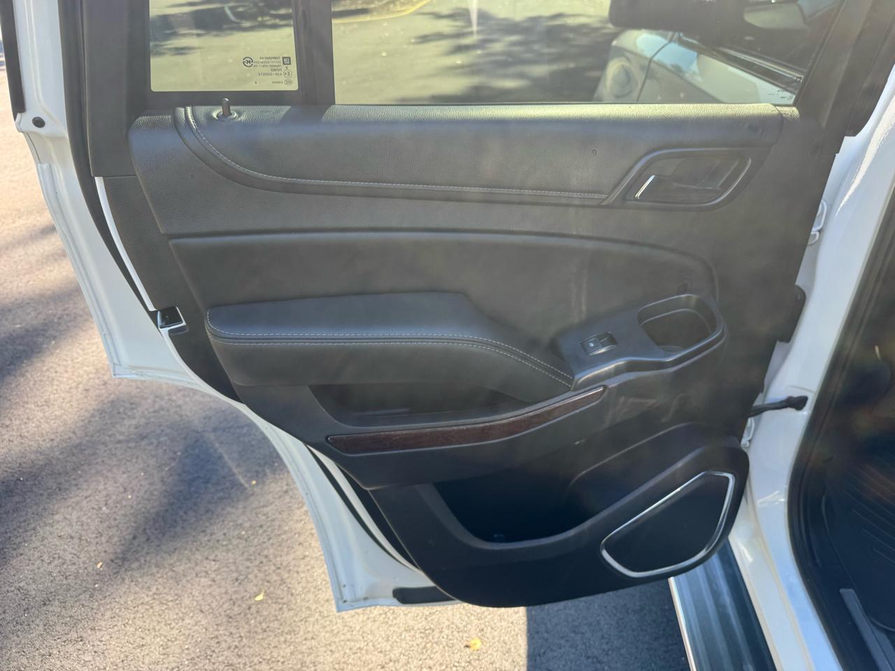 GMC Yukon SLT 4WD 2017