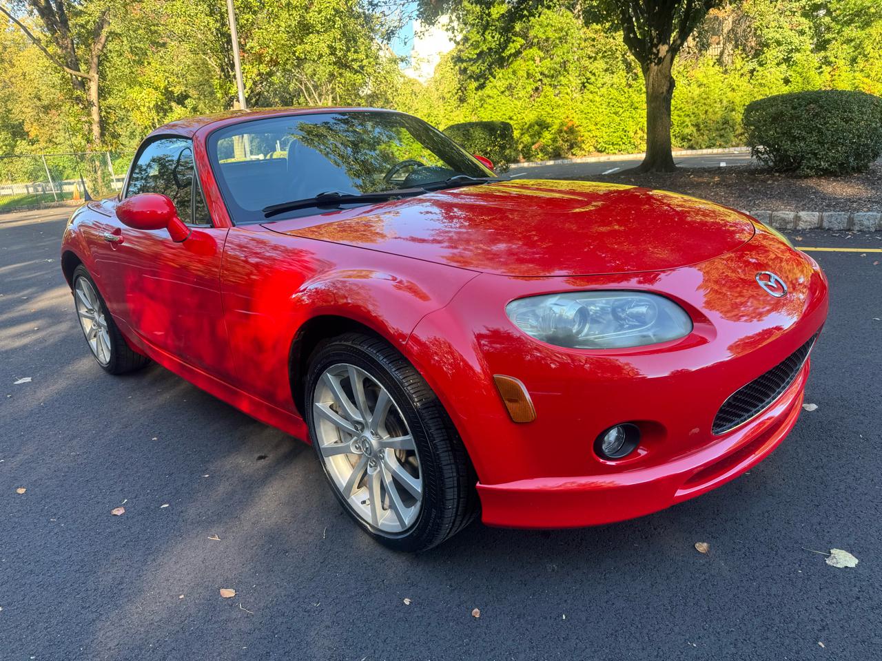 Mazda MX-5 Miata Touring Power Retractable Hardtop 2008