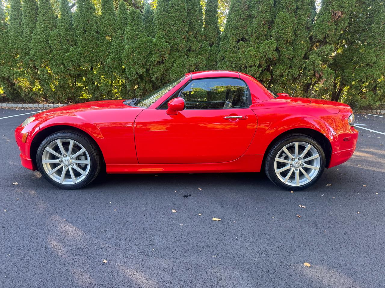 Mazda MX-5 Miata Touring Power Retractable Hardtop 2008