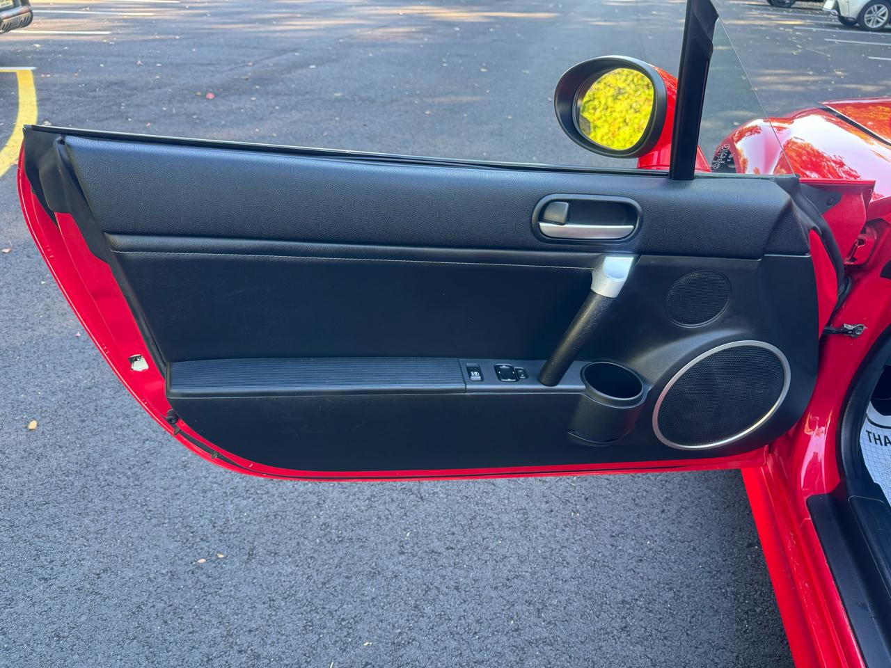 Mazda MX-5 Miata Touring Power Retractable Hardtop 2008