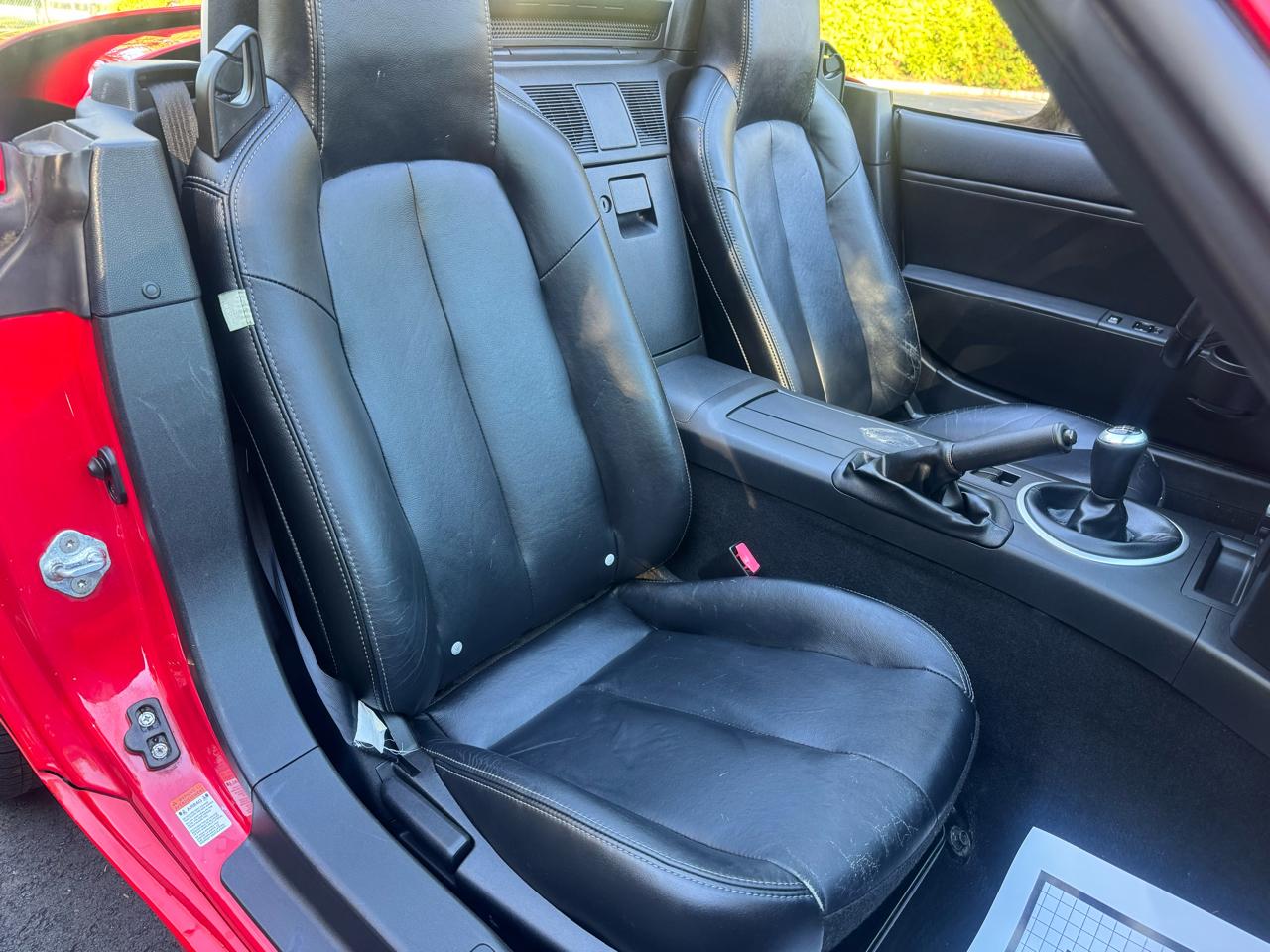 Mazda MX-5 Miata Touring Power Retractable Hardtop 2008