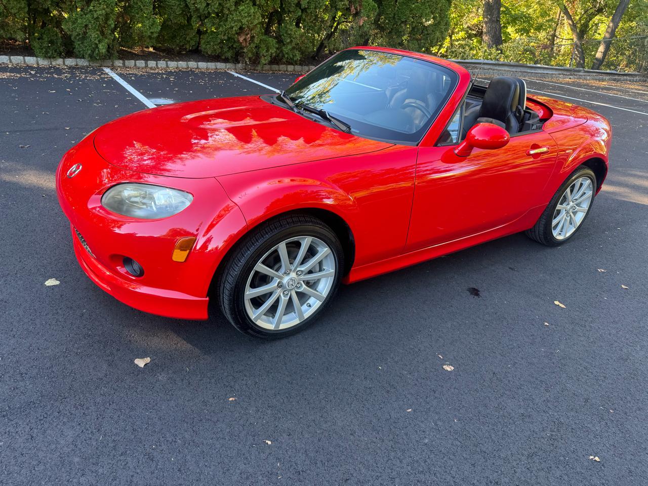 Mazda MX-5 Miata Touring Power Retractable Hardtop 2008